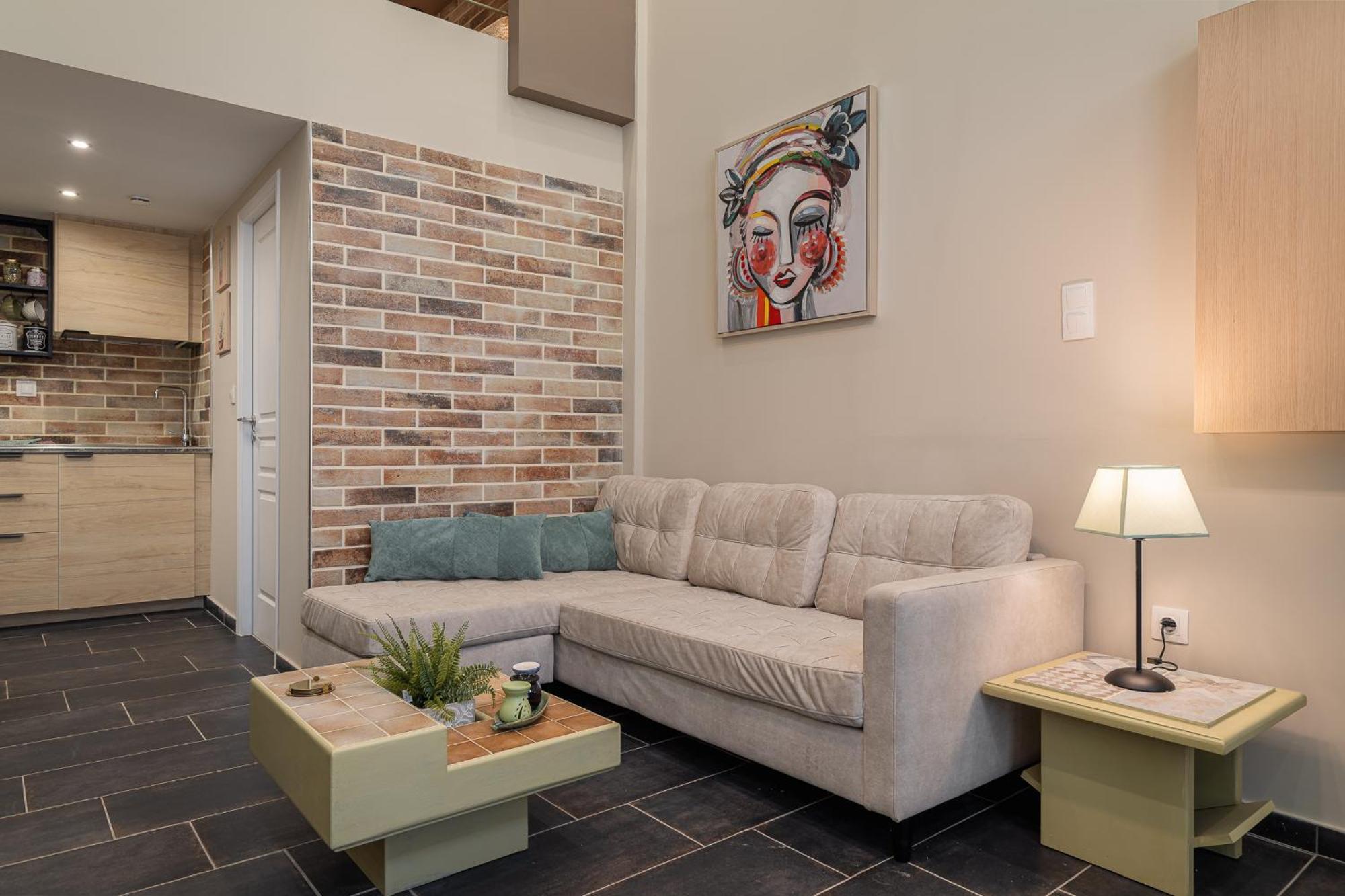 In The Center Of 'a Modern Loft' Apartment Athens